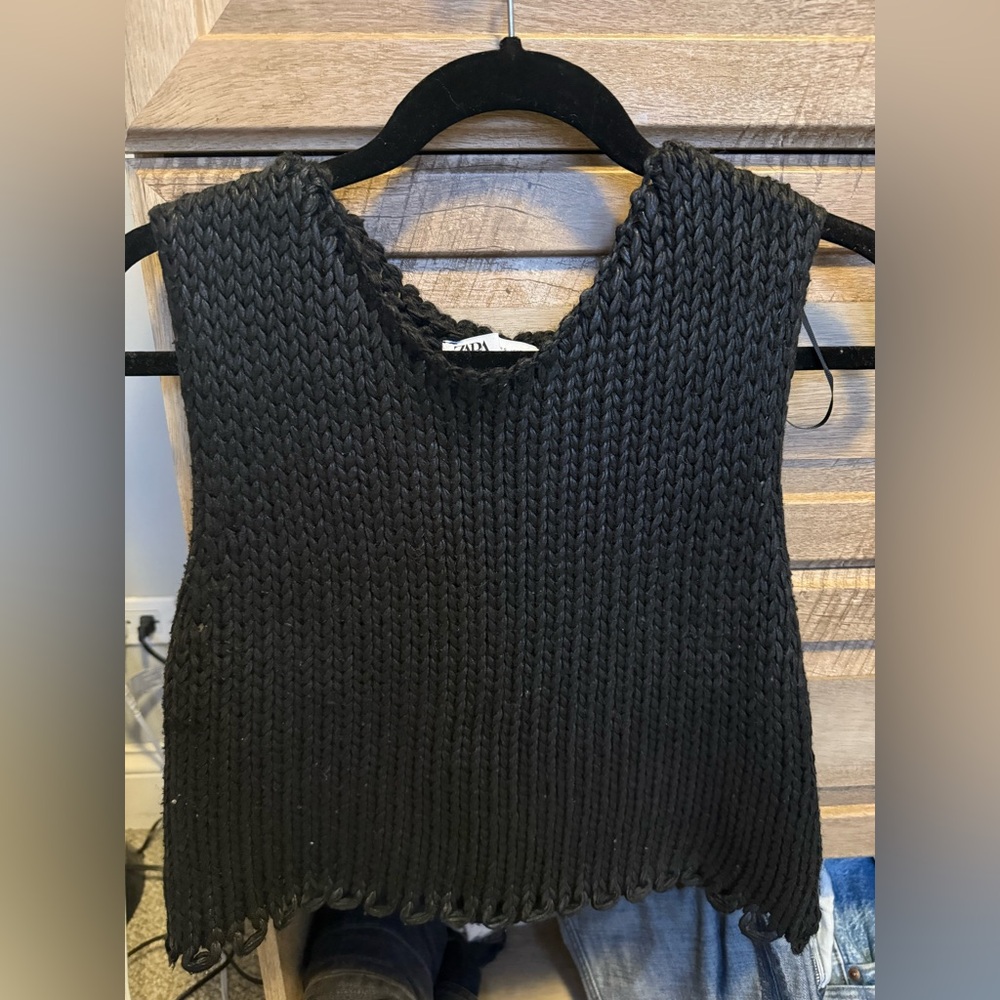 Zara Black Crew Neck Sweater Chunky Knit
